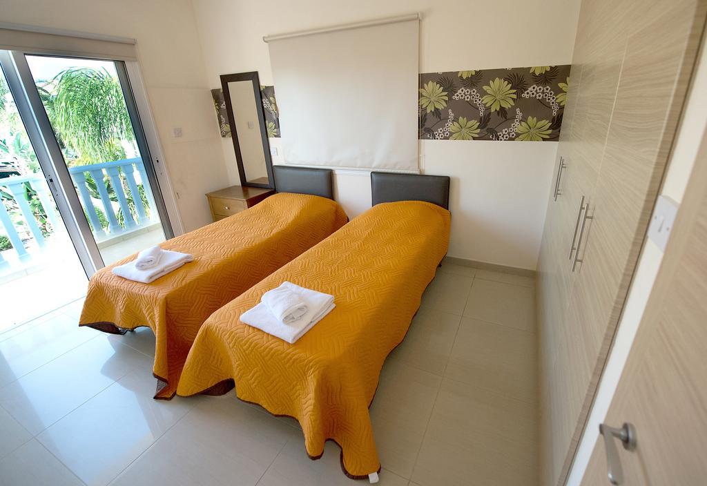 Hara Nissi Beach Villas Agia Napa Buitenkant foto