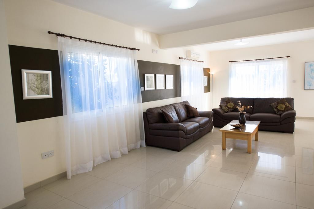 Hara Nissi Beach Villas Agia Napa Buitenkant foto