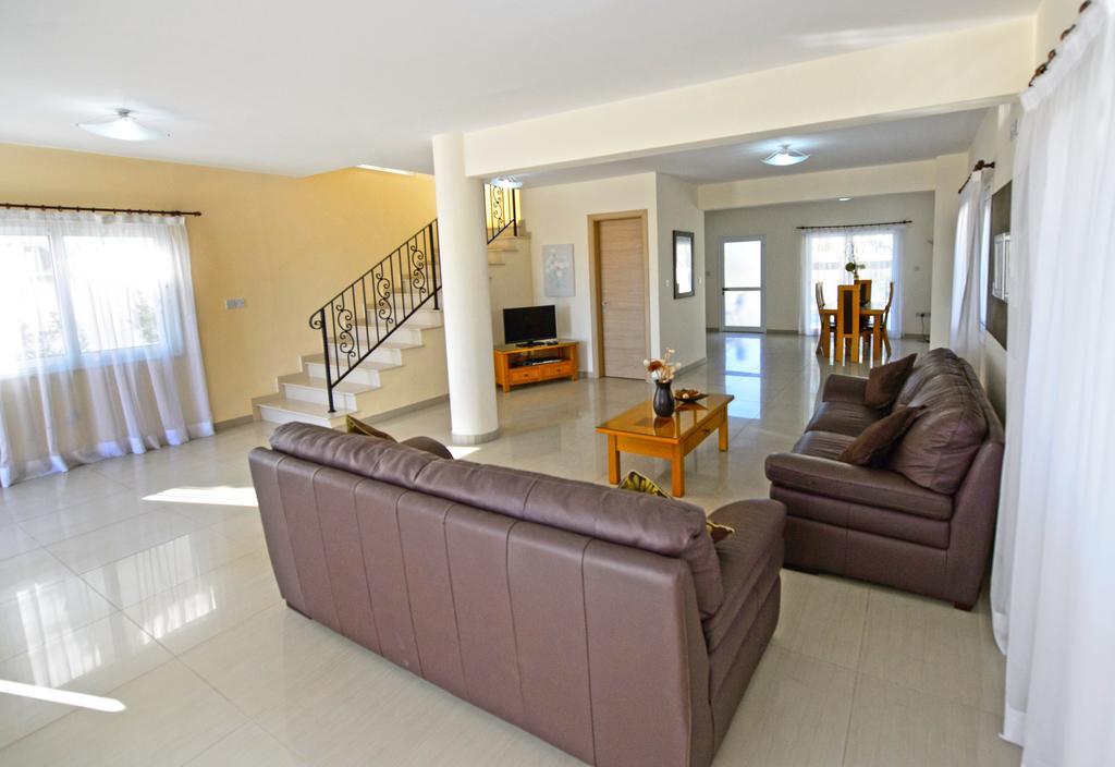 Hara Nissi Beach Villas Agia Napa Buitenkant foto